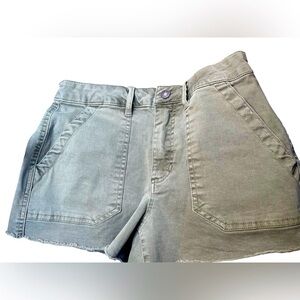 Tilly’s Sky and Sparrow denim Olive shorts sze 23 women’s NWT